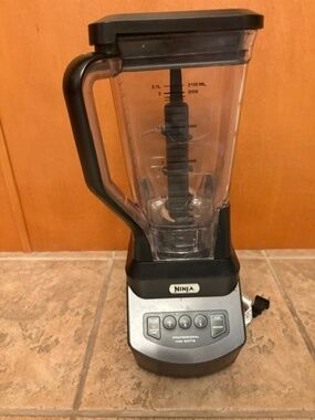 Ninja Professional Blender (NC600CCO Series)
